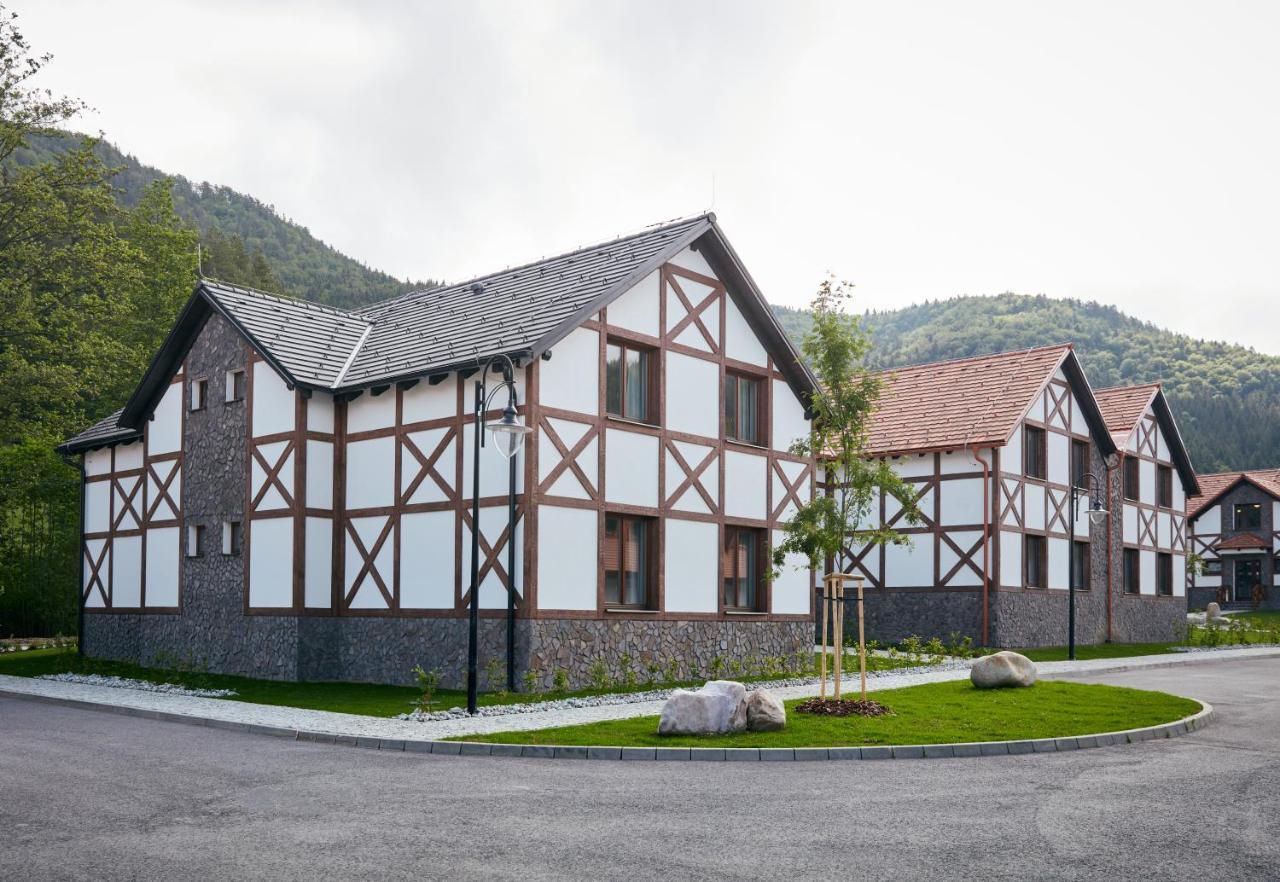 Rezort Gothal Apartmany A Penziony โดโนวาลี ภายนอก รูปภาพ