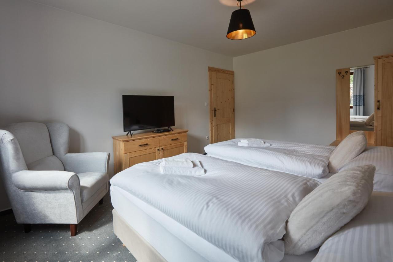 Rezort Gothal Apartmany A Penziony โดโนวาลี ภายนอก รูปภาพ