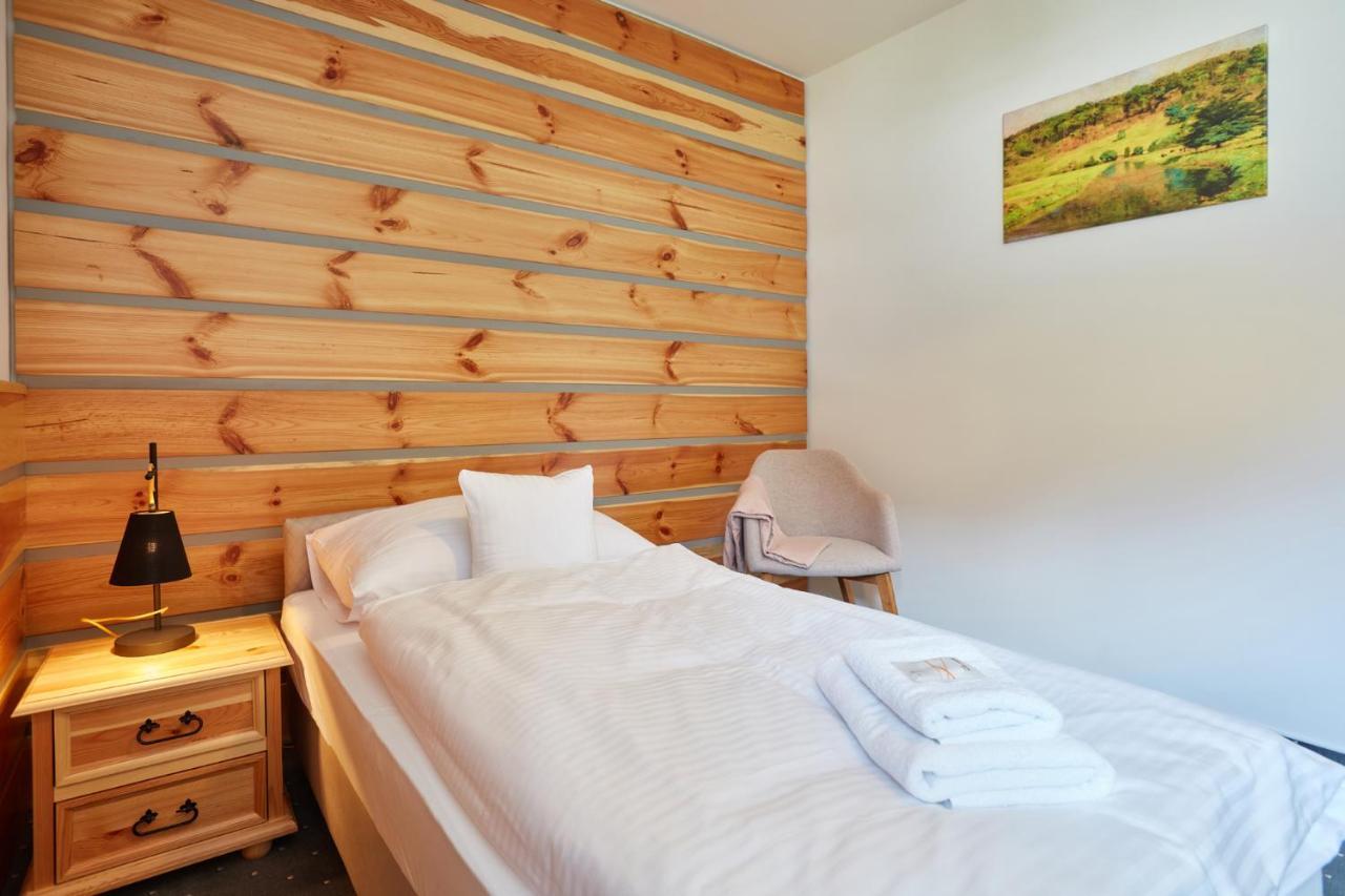 Rezort Gothal Apartmany A Penziony โดโนวาลี ภายนอก รูปภาพ
