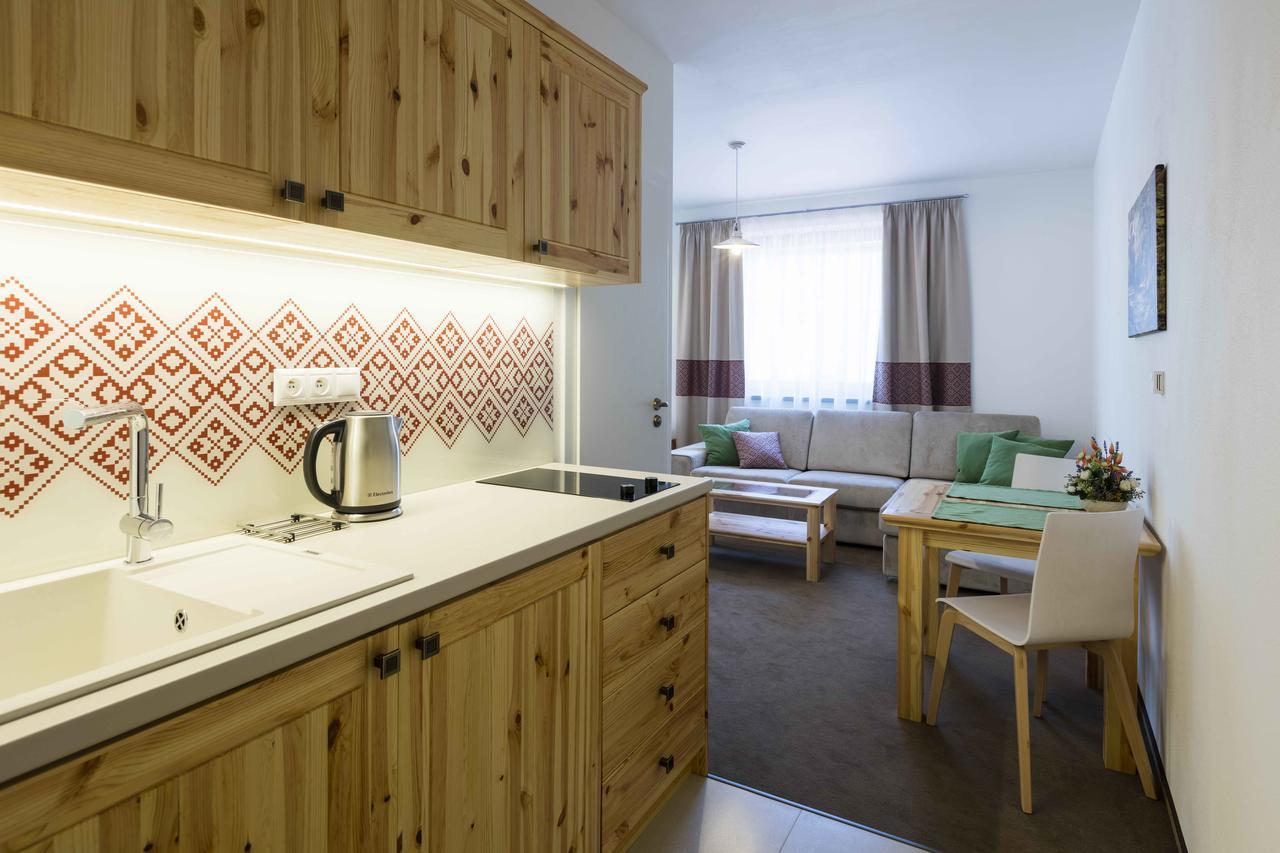Rezort Gothal Apartmany A Penziony โดโนวาลี ภายนอก รูปภาพ