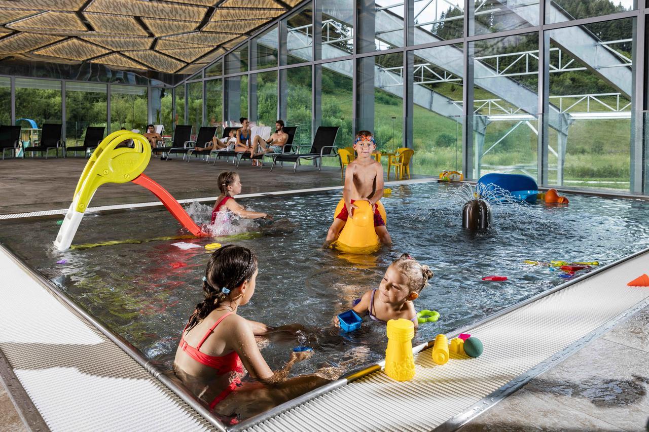 Rezort Gothal Apartmany A Penziony โดโนวาลี ภายนอก รูปภาพ