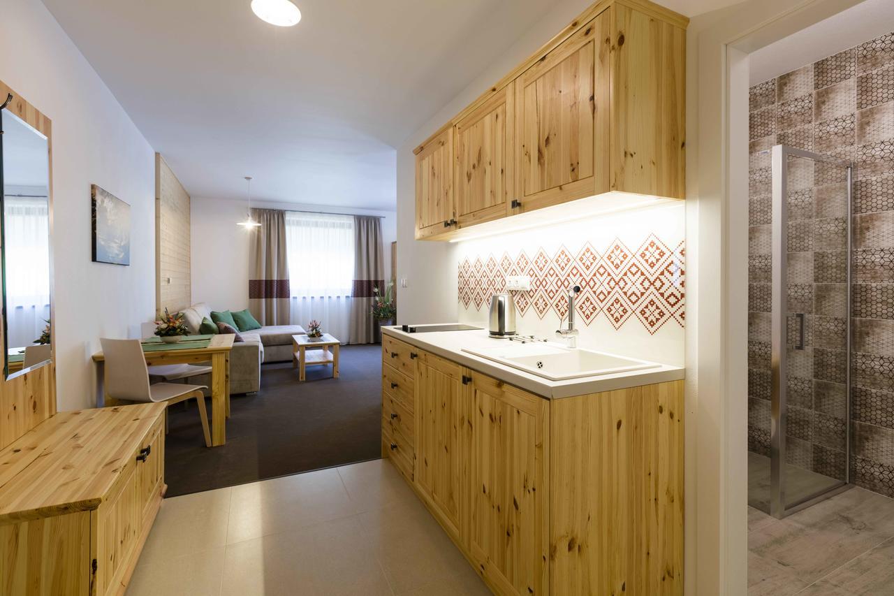 Rezort Gothal Apartmany A Penziony โดโนวาลี ภายนอก รูปภาพ