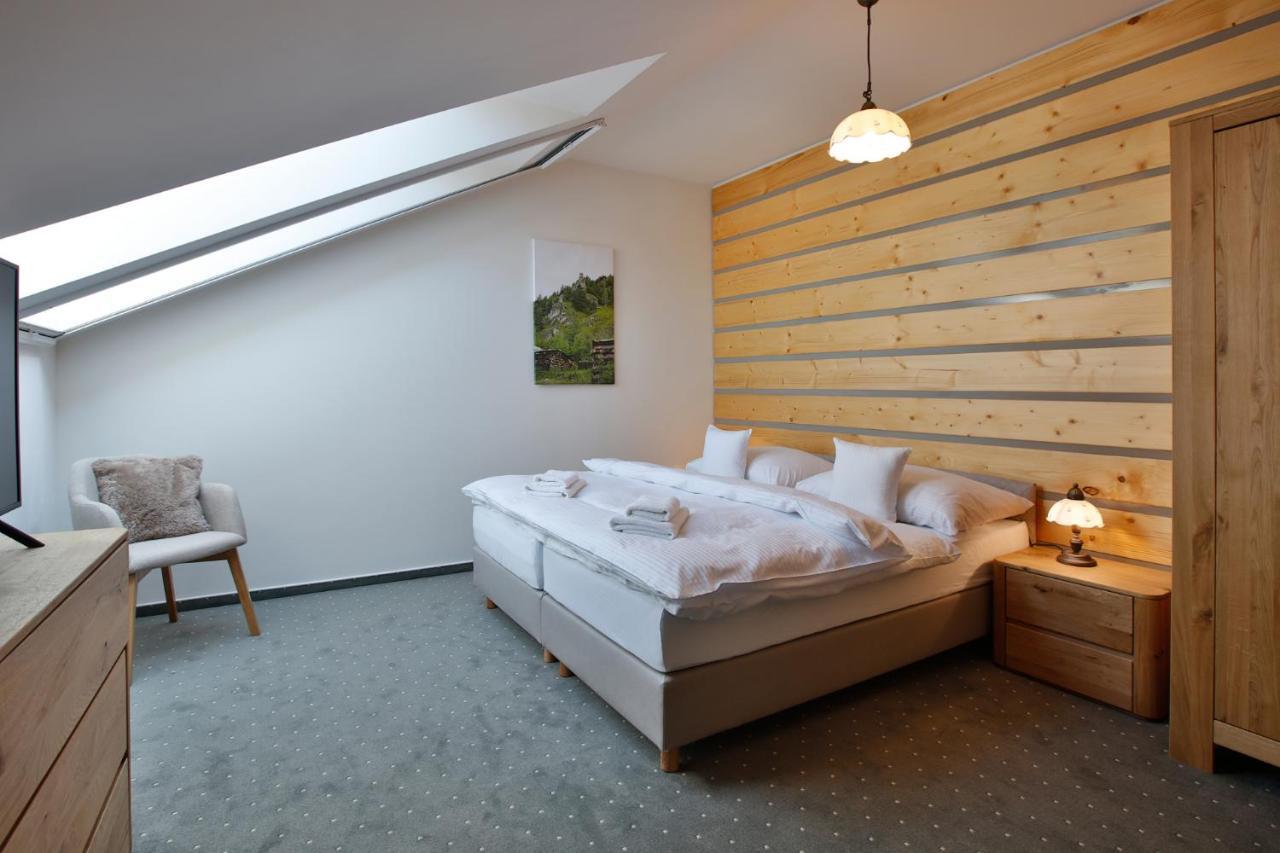 Rezort Gothal Apartmany A Penziony โดโนวาลี ภายนอก รูปภาพ