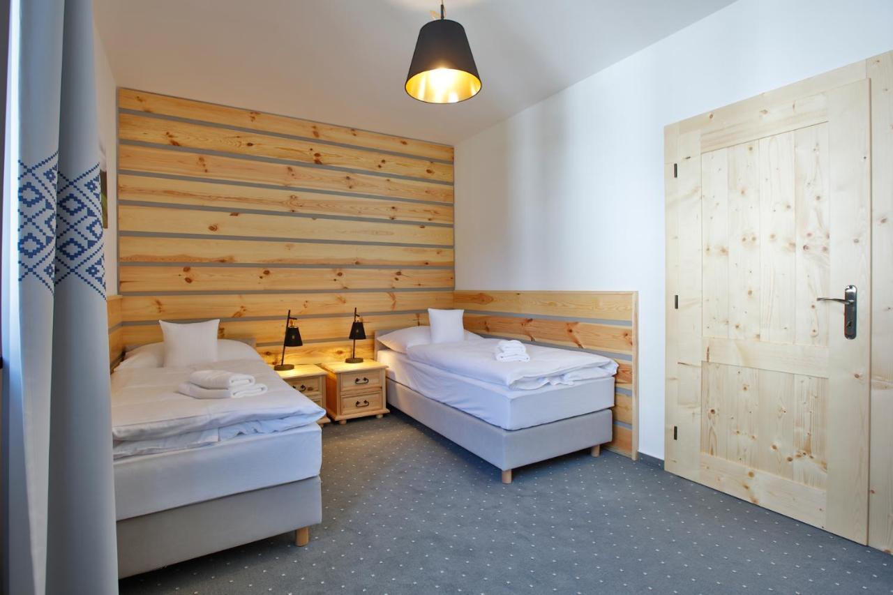Rezort Gothal Apartmany A Penziony โดโนวาลี ภายนอก รูปภาพ