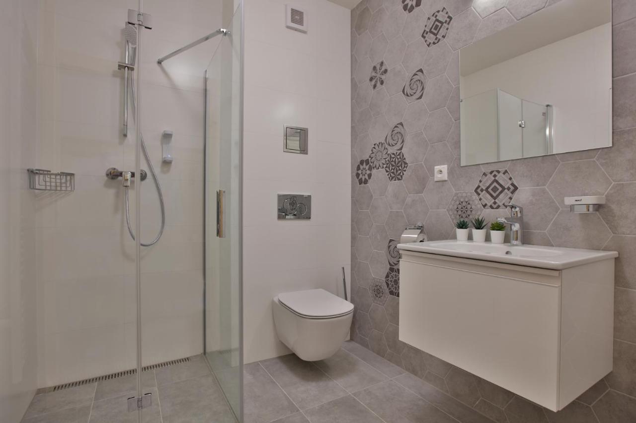 Rezort Gothal Apartmany A Penziony โดโนวาลี ภายนอก รูปภาพ